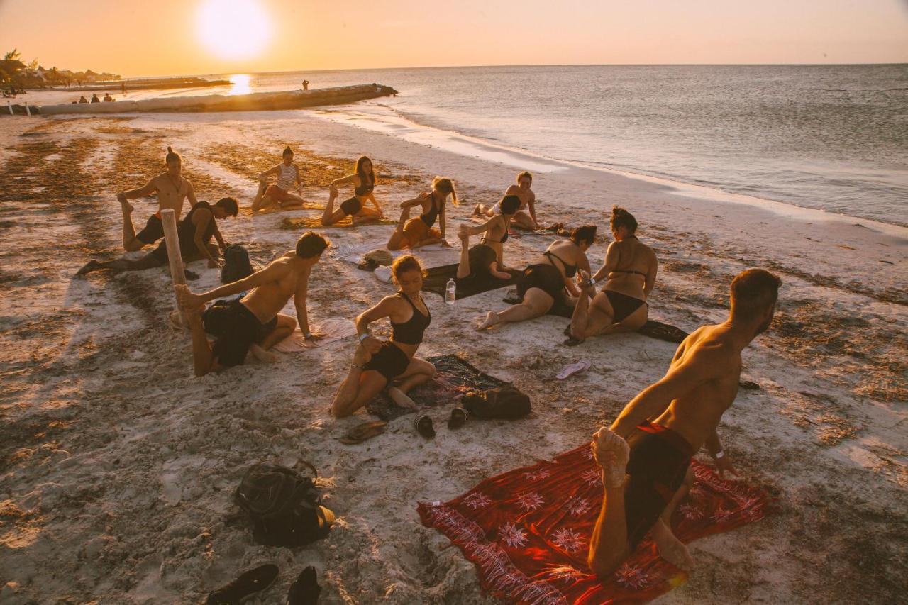 Che Holbox Hostel & Bar Adults Only Екстер'єр фото