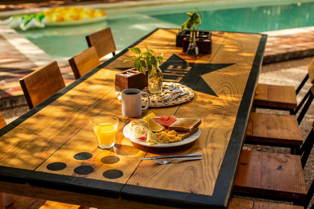 Che Holbox Hostel & Bar Adults Only Екстер'єр фото