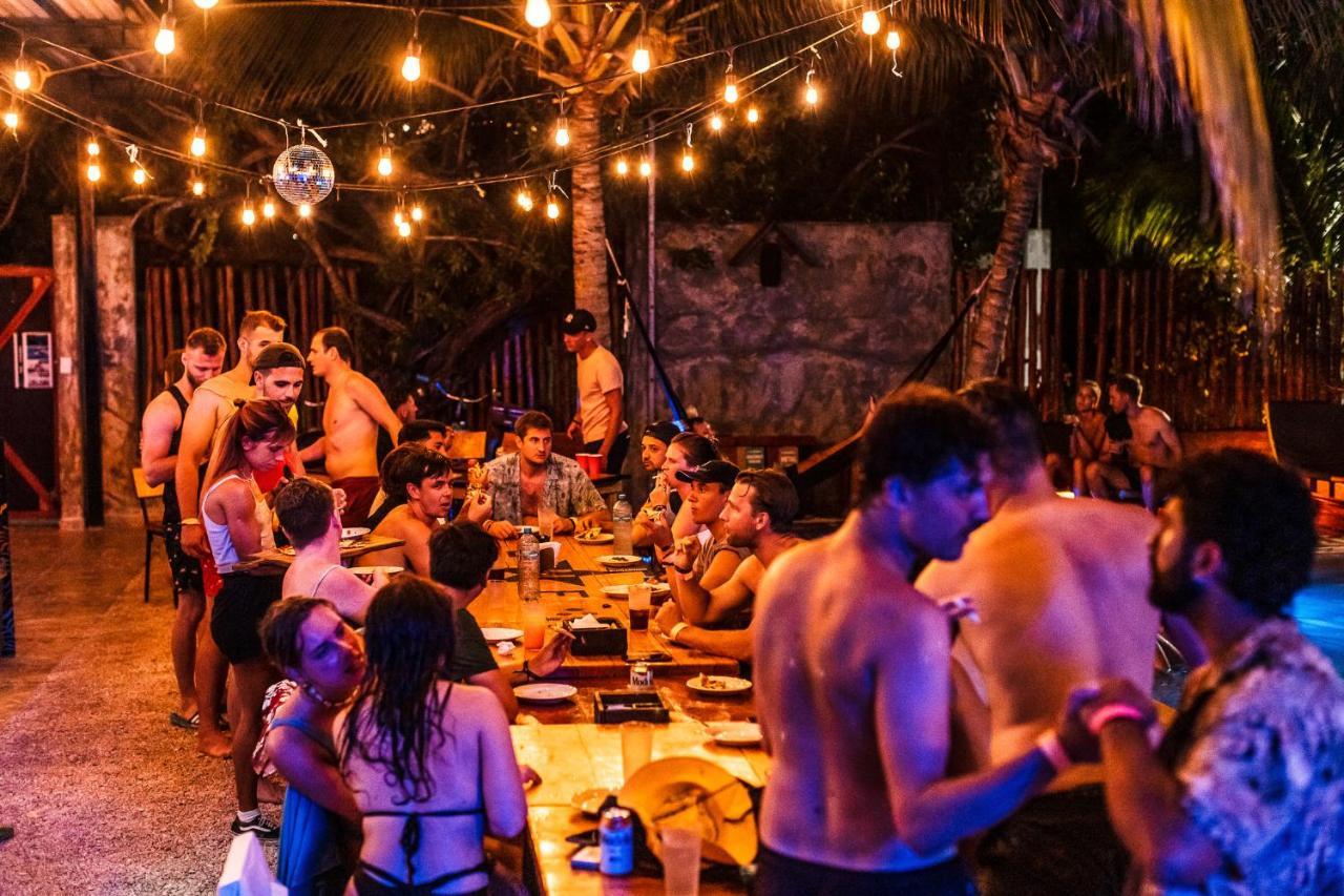 Che Holbox Hostel & Bar Adults Only Екстер'єр фото